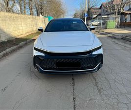 TOYOTA CROWN AN. 2024