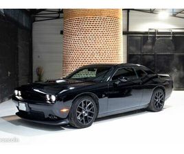 DODGE CHALLENGER V8 6.4L HEMI BVA - SCAT PACK SHAKER (TOIT OUVRANT, AUDIO HARMAN/KARDON, SIÈGES CHAUFFANTS/VENTILÉS...) SANS MALUS