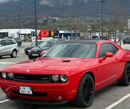DODGE CHALLENGER SRT8
