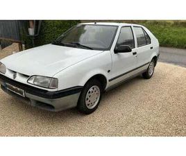 1995 RENAULT 19 BLANC MANUEL, 5 VITESSES CONDUITE À GAUCH...
