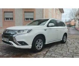 MITSUBISHI - OUTLANDER