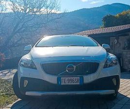 VOLVO V40 CROSS COUNTRY D2 VOLVO V40 CROSS COUNTRY OCEAN RACE