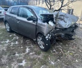 TOYOTA AURIS 1.8-ХИБРИД ≫ 2013 • 11 ЛВ. • ID