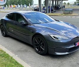 TESLA MODEL S PLAID