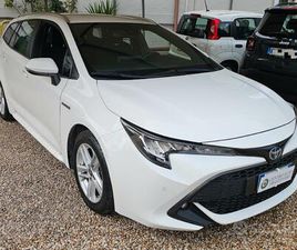 TOYOTA COROLLA TOURING SPORTS 1.8 HYBRID BUSINESS