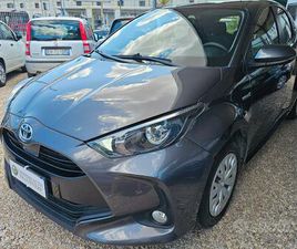 TOYOTA YARIS 1.5 HYBRID 5 PORTE BUSINESS