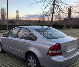 VOLVO S40