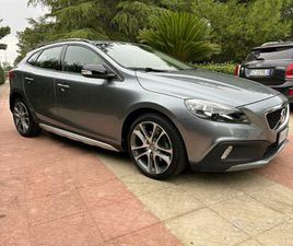 VOLVO V 40 CROSS COUNTRY