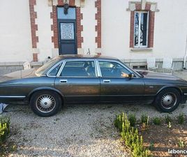 DAIMLER XJ40 -