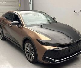 TOYOTA CROWN 2,5L 2023