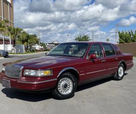 1997 LINCOLN TOWN CAR LINCOLN TOWNCAR SIGNATURE SERIES TOWN CAR 1 OWNER FLORIDA