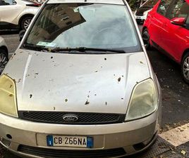 FORD FIESTA GRIGIO METALLIZZATO 2002