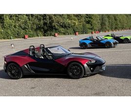 2016 ZENOS E10R ROUGE FONCÉ MANUEL, 6 VITESSES CONDUITE À...