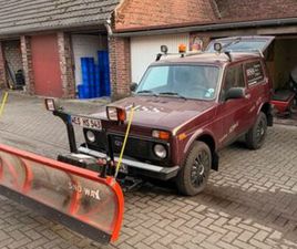 LADA NIVA 44 SCHNEERÄUMFAHRZEUG PROFESS...