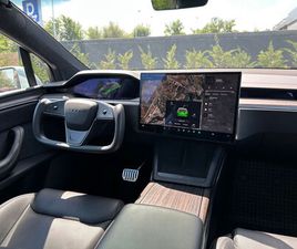 TESLA MODEL X AN. 2023