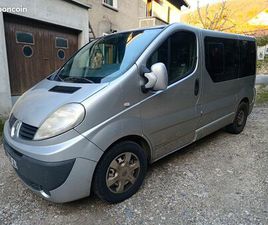 RENAULT TRAFIC 2 PASSENGER