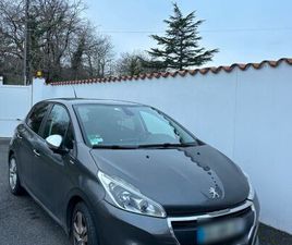 VOITURE PEUGEOT 208