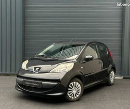 PEUGEOT 107 1.0 68 CH URBAN MOVE 5P – MOTEUR À CHAÎNE