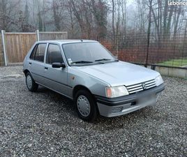 205 SACRÉ NUMÉRO AUTOMATIQUE + CLIM 40000KM