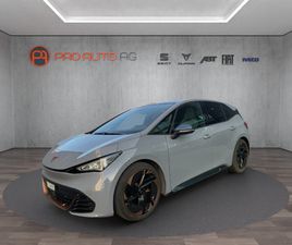 BORN EL PRIMERO TRES