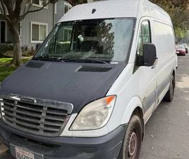 FREIGHTLINER BLUETEC SPRINTER