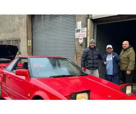 TOYOTA MR 1987 TOYOTA MR2 ROUGE MANUEL, 5 VITESSES CONDUITE À DROIT...