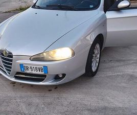 ALFA ROMEO 147 TAVOLO IN LEGNO
