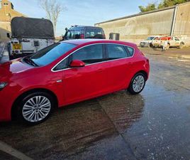 VAUXHALL ASTRA VAUXHALL, ASTRA, HATCHBACK, 2015, MANUAL, 1598 (CC), 5 DOORS