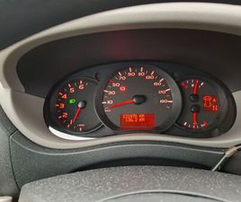 ROLLSTUHL SELBSTFAHRER RENAULT MASTER MIT ELEKTRISCHEN HUBLIFT