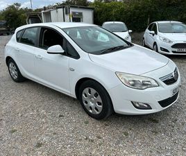 VAUXHALL ASTRA 2011 (11) - 1.4I 16V EXCLUSIV 5DR