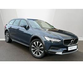 2022 VOLVO V90 2.0 B5 CROSS COUNTRY PLUS (250BHP)