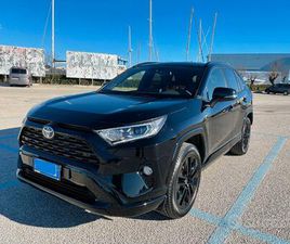 TOYOTA RAV4 BLACK EDITION 2022 - € 33.900,00