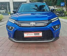 TOYOTA URBAN CRUISER