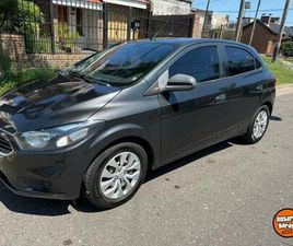 ONIX 2017 - EXCELENTE ESTADO