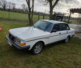 ② NETTE VOLVO 240 2.0 DL – LAGE KM-STAND + EXTRA ONDERDELEN — VOLVO — 2EMEMAIN