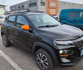 DACIA SPRING TRÈS PROPRE AVEC OPTIONS