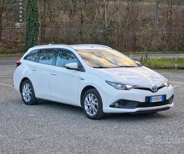 TOYOTA AURIS TOURING SPORTS 1.8 HYBRID LOUNGE 2015