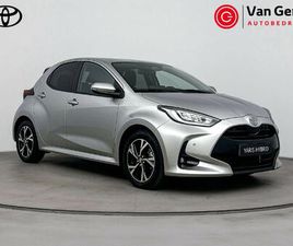 TOYOTA YARIS 1.5 HYBRID DYNAMIC | APPLE CARPLAY / ANDROID AUTO | DODEHOEK DETECTIE | PARKEERSENSOREN VOOR/ACHTER | STOEL-/STUURVERWARMING | ADAPTIVE CRUISE | CL