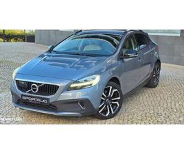 VOLVO V40 CROSS COUNTRY 2.0 D3 MOMENTUM
