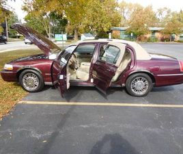 LINCOLN TOWN CAR LINCOLN TOWN CAR 2006 DESIGNER SERIES 77000 MILES