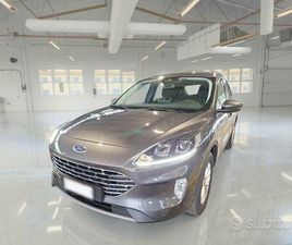 FORD KUGA 2.5 BENZINA FHEV 152CV 2WD TITANIUM BUSI
