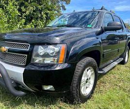 2012 CHEVROLET AVALANCHE LT 4X4 WITH Z71 PACKAGE - CARFAX CERTIFIED