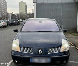 VOITURE RENAULT