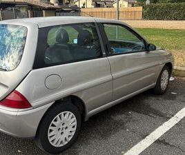 LANCIA Y ELEFANTINO BLU - 2001