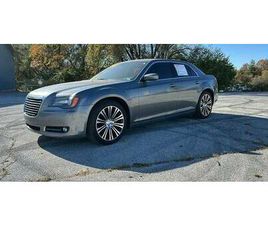 2012 CHRYSLER 300S