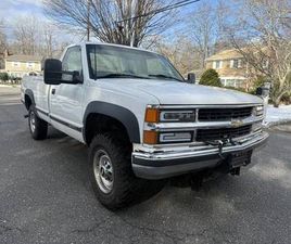 CHEVROLET C2500 RARE 2000 CHEVROLET PICK-UP C2500 4X4 WITH PLOW SET-UP