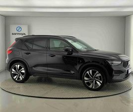 VOLVO XC40 XC40 2.0 B3 PLUS DARK
