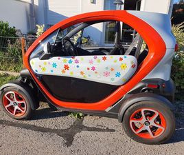 RENAULT TWIZY 80 KM/H, PANORAMADACH, WINTERRÄDER, MIETBATTERIE