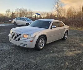 CHRYSLER 300 SERIES 2005 CHRYSLER 300C HEMI