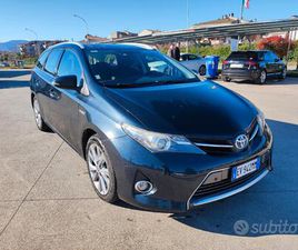 TOYOTA AURIS TOURING SPORTS TOYOTA AURIS HYBRID